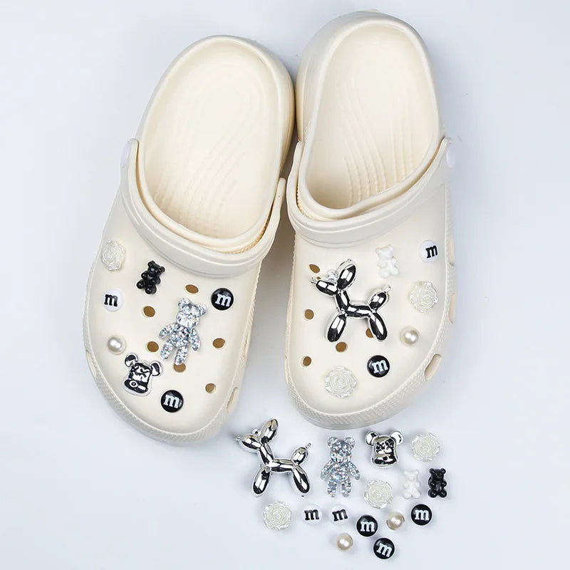 2023 New Cute Croc Charms Brand Designer Shoes Charms JIBZ Bling Croc