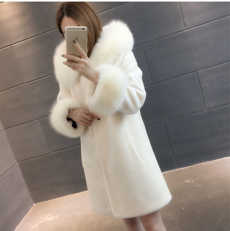 Winter New Women's Warm Fur Coat, Faux Fur Faux Fur Hooded Mid-length